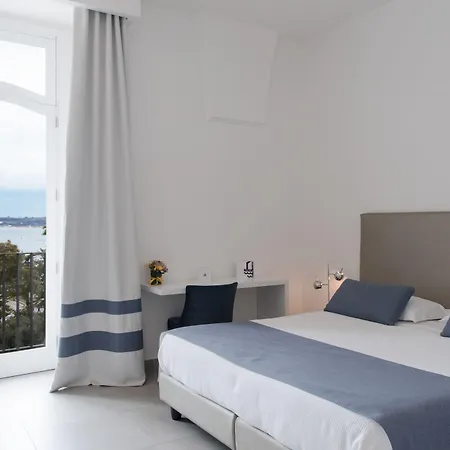 Hotel Maison Toledo 3*