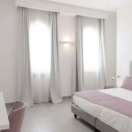 Maison Toledo 3*