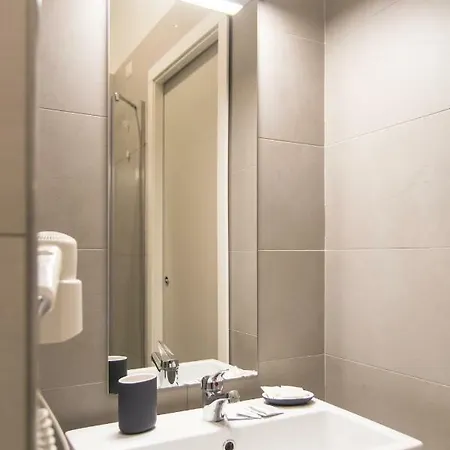 Hotel Maison Toledo 3*